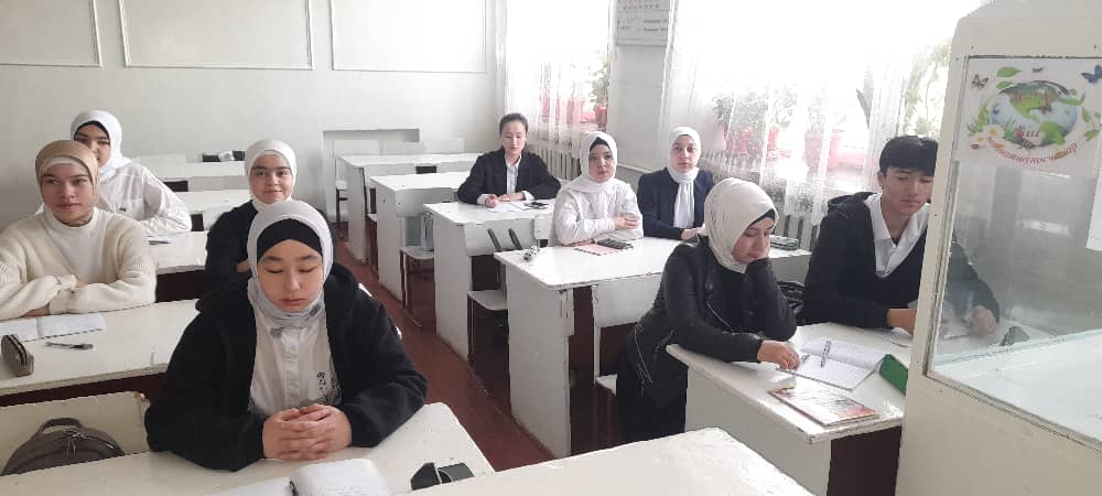 О новых направлениях подготовки филиала РГСУ в городе Ош – на встрече с выпускниками школ